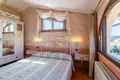 Commercial property 300 m² in Pisa, Italy