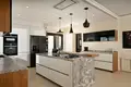 Haus 6 Schlafzimmer 708 m² Artola, Spanien