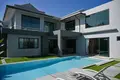 4-Schlafzimmer-Villa 360 m² Choeng Thale, Thailand