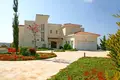 Mieszkanie 3 pokoi 174 m² Kouklia, Cypr
