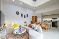 Villa de tres dormitorios 215 m² Chalong, Tailandia