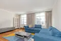 2 bedroom apartment 8 m² London, United Kingdom