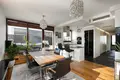 Mieszkanie 3 pokoi 77 m² Warszawa, Polska