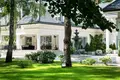 6 room house 1 077 m² Warsaw, Poland