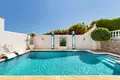 Haus 4 Schlafzimmer 232 m² Dos Hermanas, Spanien
