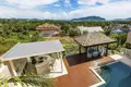 Villa 9 Schlafzimmer 1 100 m² Rawai, Thailand