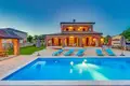 Villa 4 chambres 205 m² Grad Novigrad, Croatie