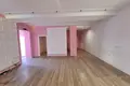 Office 4 rooms 111 m² in Tirana Municipality, Albania