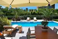 5 bedroom villa 320 m² Çeşme, Turkey