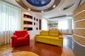 Wohnungen auf mehreren Ebenen 3 zimmer 109 m² in Minsk, Belarus