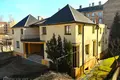 Dom 10 pokojów 700 m² Ryga, Łotwa