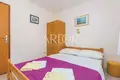 6 bedroom house 230 m² Radici, Croatia