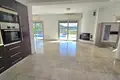 villa de 5 dormitorios 245 m² en Paramytha, Chipre