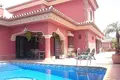 3-Schlafzimmer-Villa 1 080 m² Mijas, Spanien