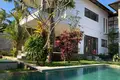2 bedroom apartment 200 m² Ubud, Indonesia