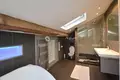 4 bedroom apartment 130 m² in France, France