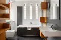 Дом 4 комнаты 258 м² в Варшаве, Польша