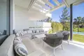 4 bedroom house 280 m² Dos Hermanas, Spain