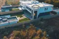 Haus 5 zimmer 520 m² Fontanka, Ukraine