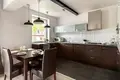 Commercial property 67 m² in Warsaw, Poland
