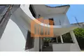 Casa 10 habitaciones 411 m² Bashkia Durres, Albania
