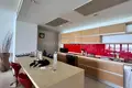 Квартира 2 спальни 220 м² Карон, Таиланд