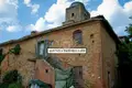 Propiedad comercial 2 400 m² en Florencia, Italia