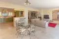 Villa de tres dormitorios 280 m² Francia, Francia