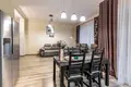 Adosado 180 m² Sonyechny, Belarús