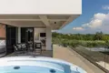 4-Schlafzimmer-Villa 278 m² Umag, Kroatien