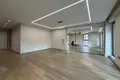 Oficina 4 habitaciones 210 m² en Tirana Municipality, Albania