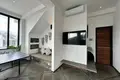 Villa mit 2 Schlafzimmern 120 m² Kerobokan Kelod, Indonesien