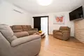 Дом 5 спален 230 м² Сплитско-Далматинская жупания, Хорватия