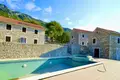 Casa 6 habitaciones  Zelenika, Montenegro
