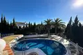 5 bedroom house 400 m² Artola, Spain