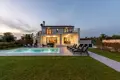 Haus 3 Schlafzimmer 290 m² Brtonigla, Kroatien