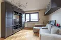 9 room house 330 m² Lomianki, Poland