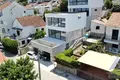 Villa mit 2 Schlafzimmern 200 m² Lustica, Montenegro