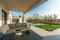 4 bedroom Villa 300 m² Grad Porec, Croatia