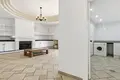 4 bedroom house 295 m² Manilva, Spain
