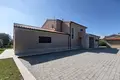 3 bedroom house 440 m² Opcina Svetvincenat, Croatia