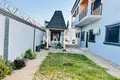 Haus 5 zimmer 192 m² Sukuta, Gambia