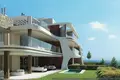 Piso en edificio nuevo Apartamentos con vistas al lago en Country Club en Benahavis Málaga