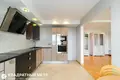 Mieszkanie 3 pokoi 81 m² Mińsk, Białoruś