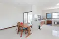 Villa mit 2 Schlafzimmern 345 m² Rawai, Thailand