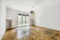 Commercial property 100 m² in Warsaw, Poland