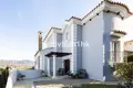 Haus 6 Schlafzimmer 324 m² Dos Hermanas, Spanien