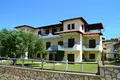 Hotel 600 m² en Nea Skioni, Grecia