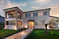 Villa de 4 dormitorios 297 m² Opcina Kanfanar, Croacia