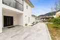villa de 5 dormitorios 380 m² Benalmadena, Španjolska